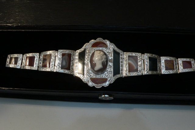 Victorian Scottish Agate Cameo Stirling Bracelet