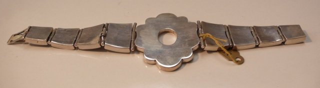 Victorian Sterling and Agate Bracelet