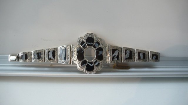 Victorian Sterling and Agate Bracelet