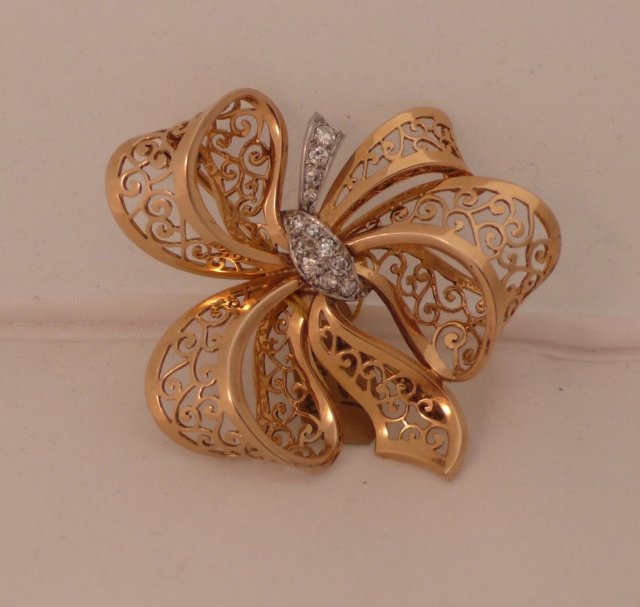 18 Kt. French Gold & Diamond Ribbon Bow Brooch
