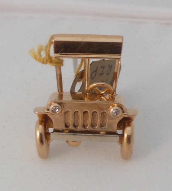 18 Kt Gold Model T Car Brooch