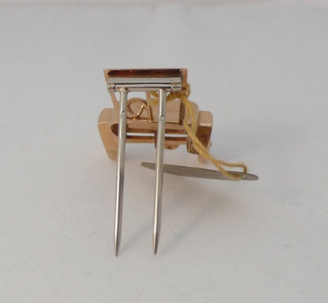 18 Kt Gold Model T Car Brooch