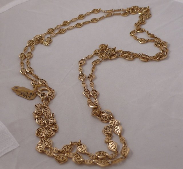 18 Kt. Gold Victorian Longguard necklace