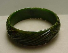Bakelite Vintage Carved Green Bangle Bracelet