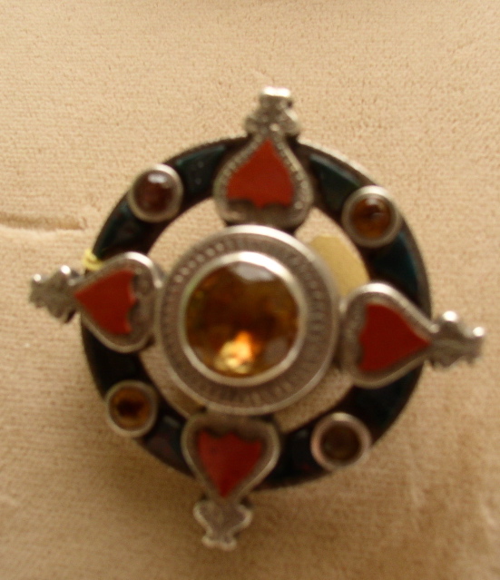 Victorian Scottish Sterling Agate Brooch