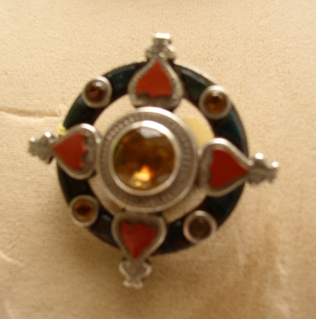 Victorian Scottish Sterling Agate Brooch