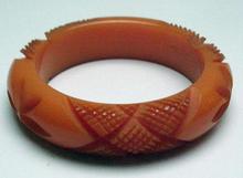 Bakelite Chunky Flower and Criss Croos Bangle