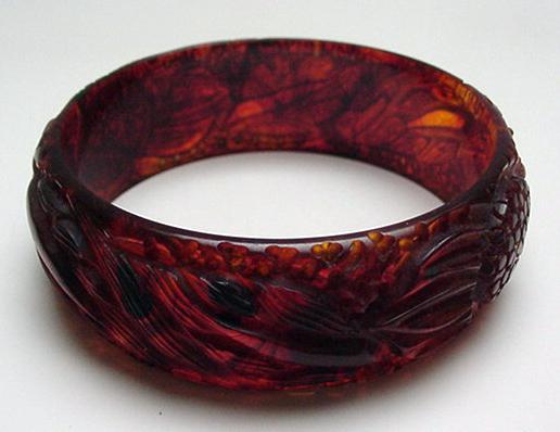 Bakelite Tortoiseshell Color Carved Bracelet