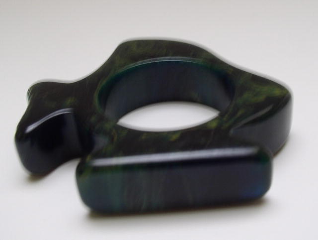 Bakelite Vintage Dark Green Marbelized Fish