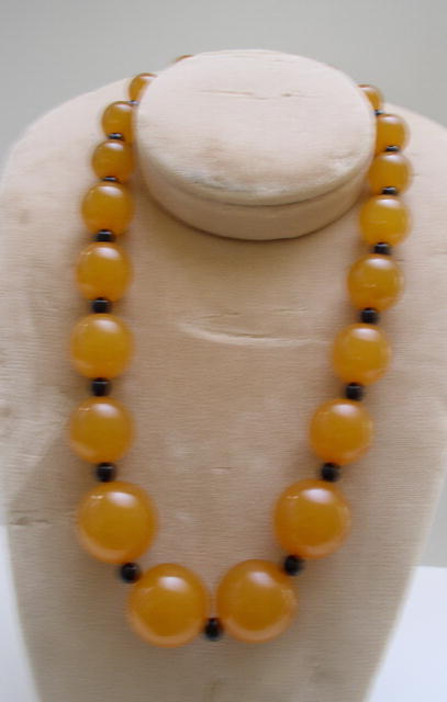 Bakelite Vintage Butterscotch and black Beaded