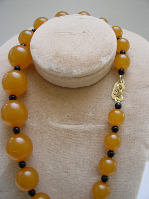 Bakelite Vintage Butterscotch and black Beaded