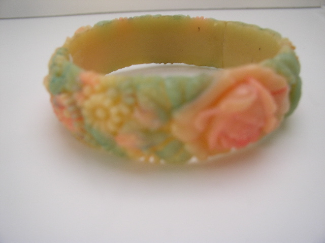 Celluloid vintage multicolored floral bangle