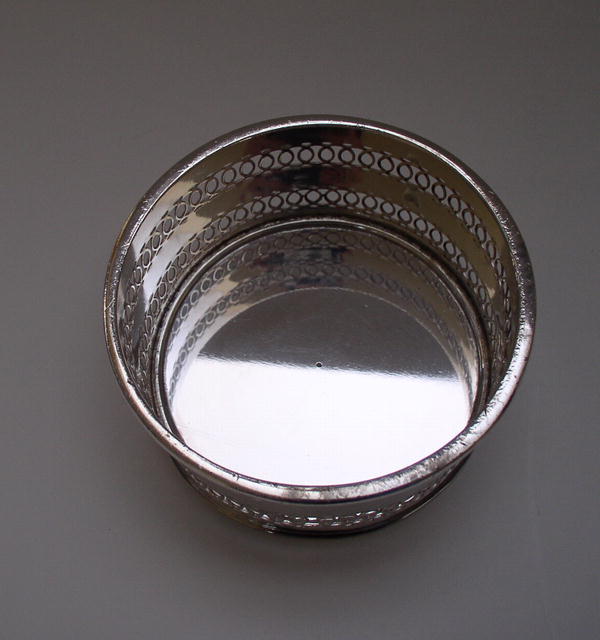 English Silver Plate British Airway Wine Cannister