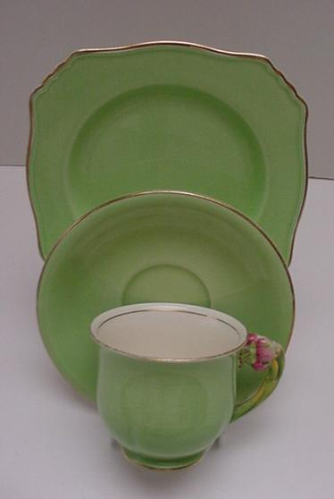 Royal Winton Pastel Apple Green Honey Lily Trio
