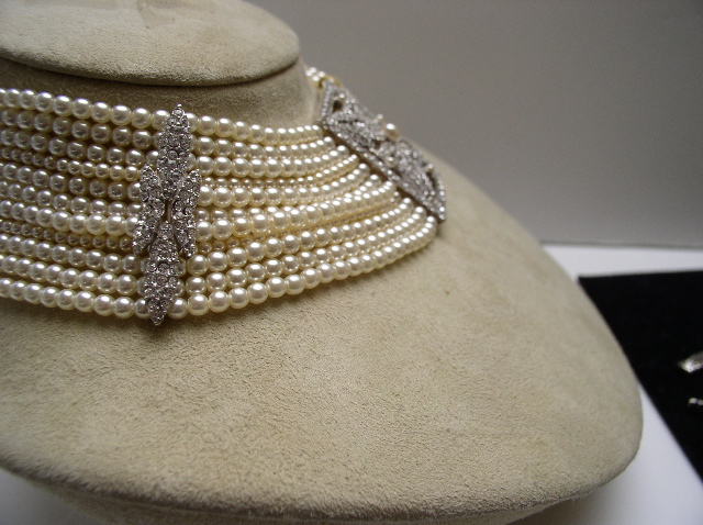 Costume Pearl and Diamond Choker