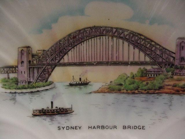 Shelley Oyster Shell Plate: Sydney Harbor