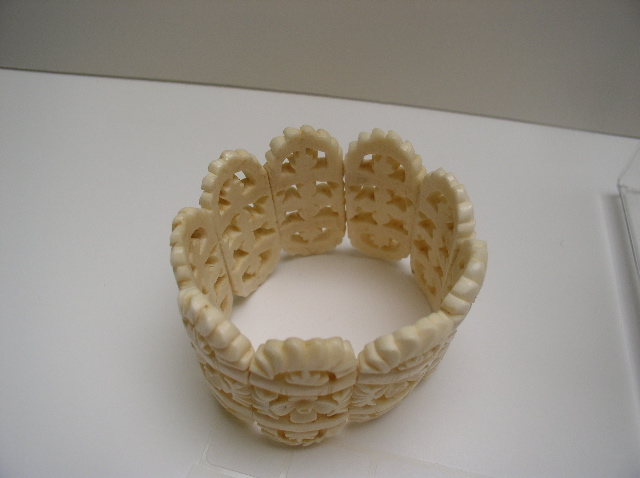 Vintage Bone Carved Stretch Bracelet