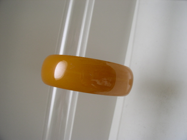 Bakelite Vintage Chunky Butterscotch Bangle