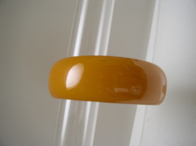 Bakelite Vintage Chunky Butterscotch Bangle