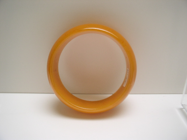 Bakelite Vintage Chunky Butterscotch Bangle