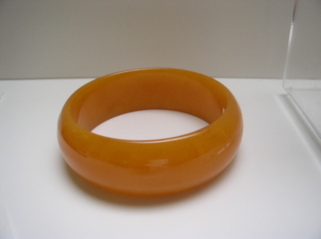 Bakelite Vintage Chunky Butterscotch Bangle