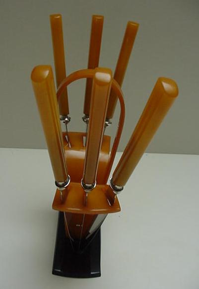 Bakelite Set of Fruit Knives With Bakelite Holder