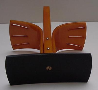 Bakelite Set of Fruit Knives With Bakelite Holder
