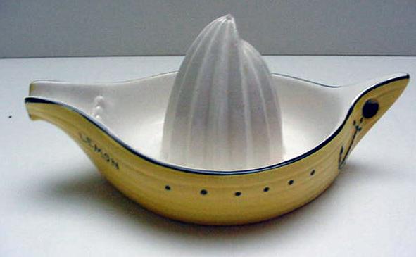 Boat Lemon Squeezer