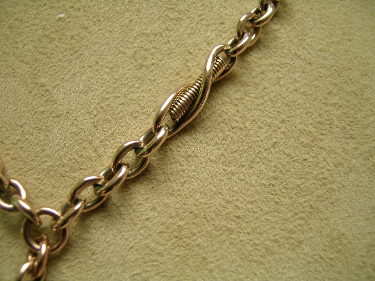 Victorian 9ct Victorian Double Prince Albert