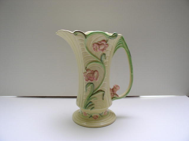Shorter and Son Daffodil Pitcher