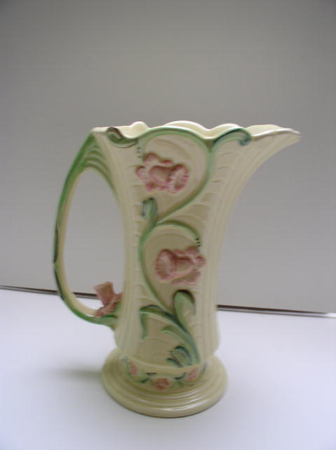 Shorter and Son Daffodil Pitcher