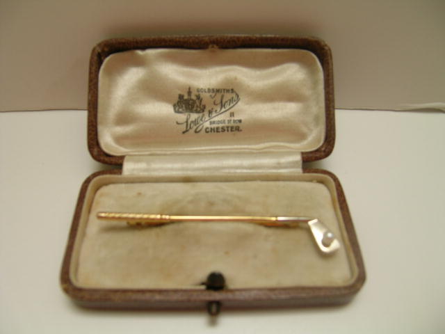 English 9 Ct. Golf Club Brooch with Pearl