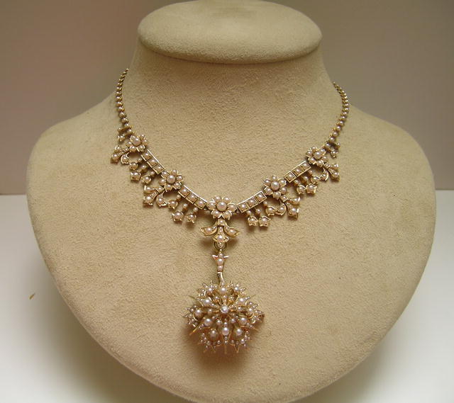 Victorian Pearl Necklace Suite