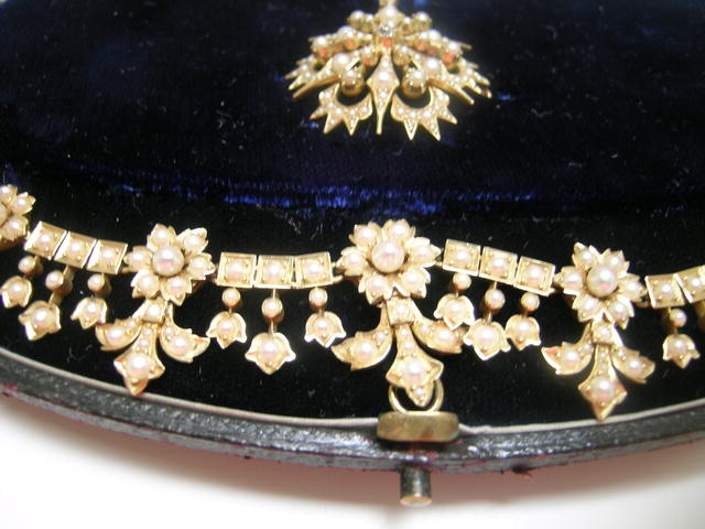 Victorian Pearl Necklace Suite