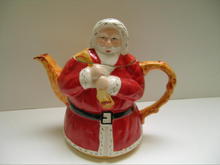 English Vintage Santa Claus Teapot