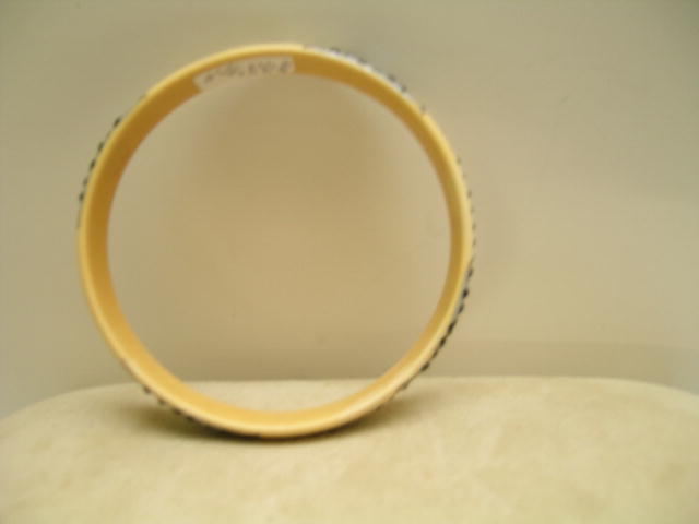 Celluloid Black and Beige Deco Celluloid Bangle