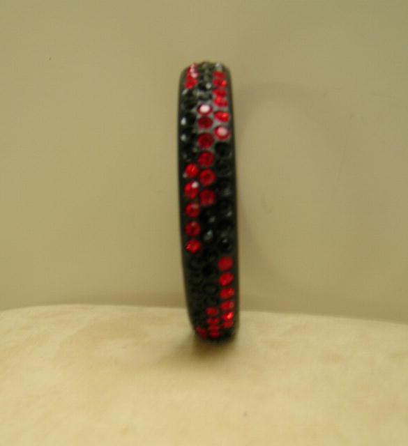 Celluloid vintage Black and Red /deco Bangle