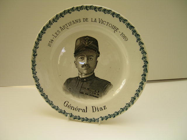 Commemmorative Deneral Diaz:Artisans De La