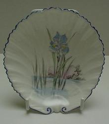 Shelley Oster Shell Plate : Floating Iris