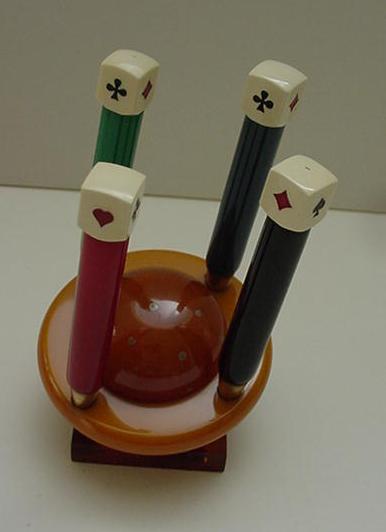 Bakelite Vintage Bridge Globe Pencil Holder