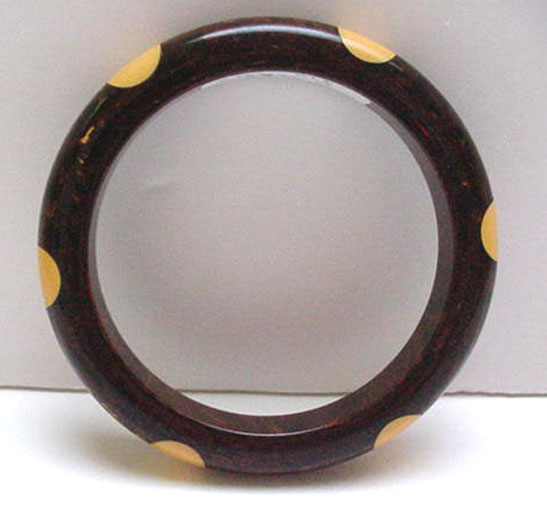 Bakelite Vintage Marbelized Brown & 6 Yellow