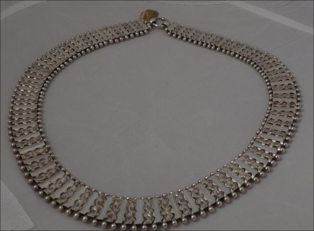 Victorian Sterling Silver Collar