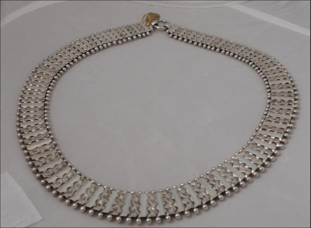 Victorian Sterling Silver Collar