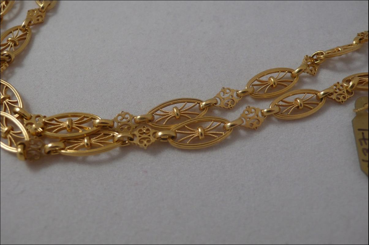 Victorian 18KT Gold Longguard