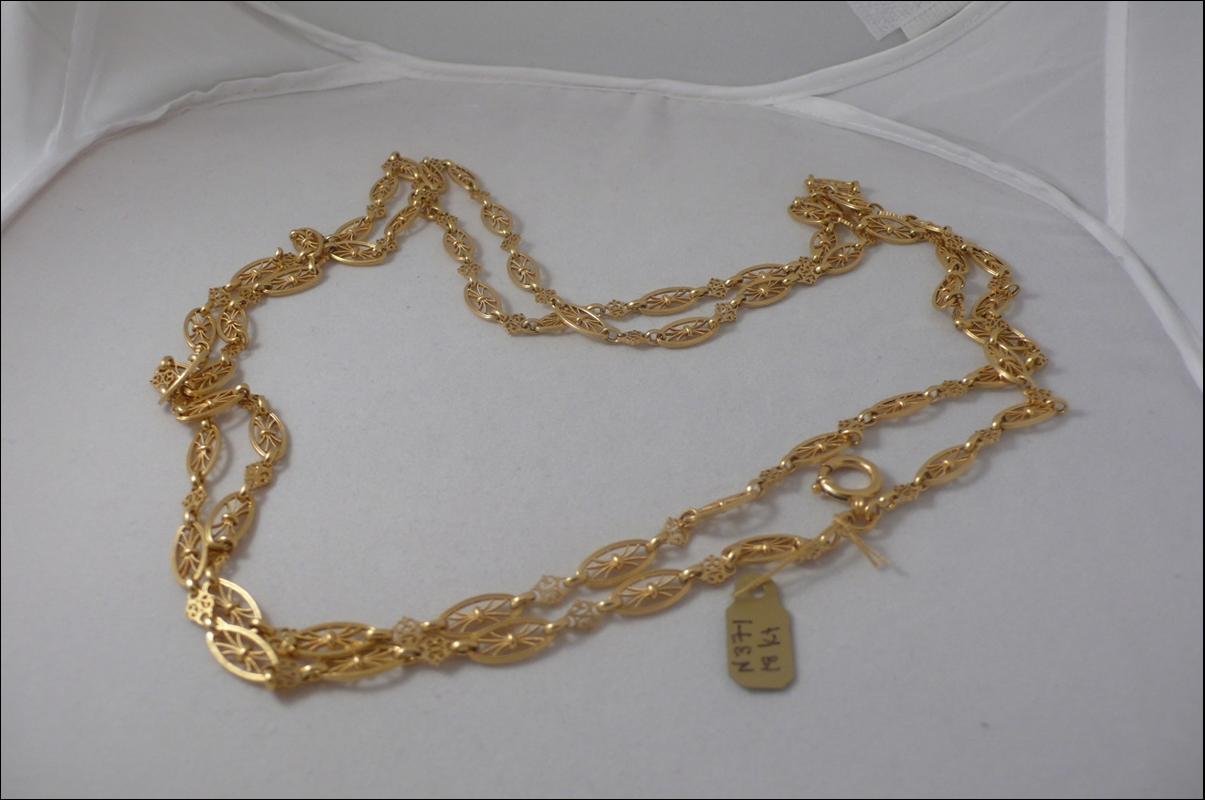 Victorian 18KT Gold Longguard