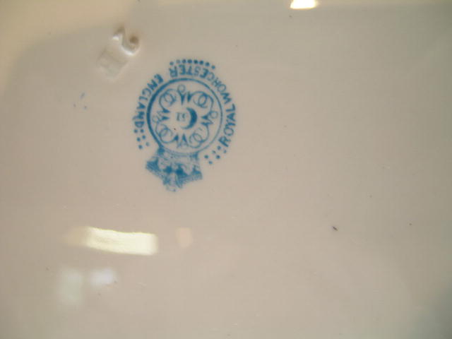 Commemorative George V and Mary Plate