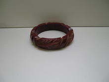 Bakelite Vintage Carved Brick Red Bangle