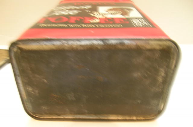 English Black Pete Toffee Tin