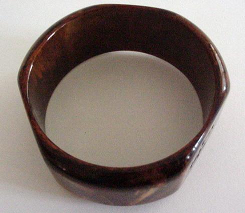 Brown marbelized bakelite bangle with Chinese Characters