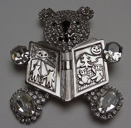 Costume jewelry-Butler and Wilson Reading Bear